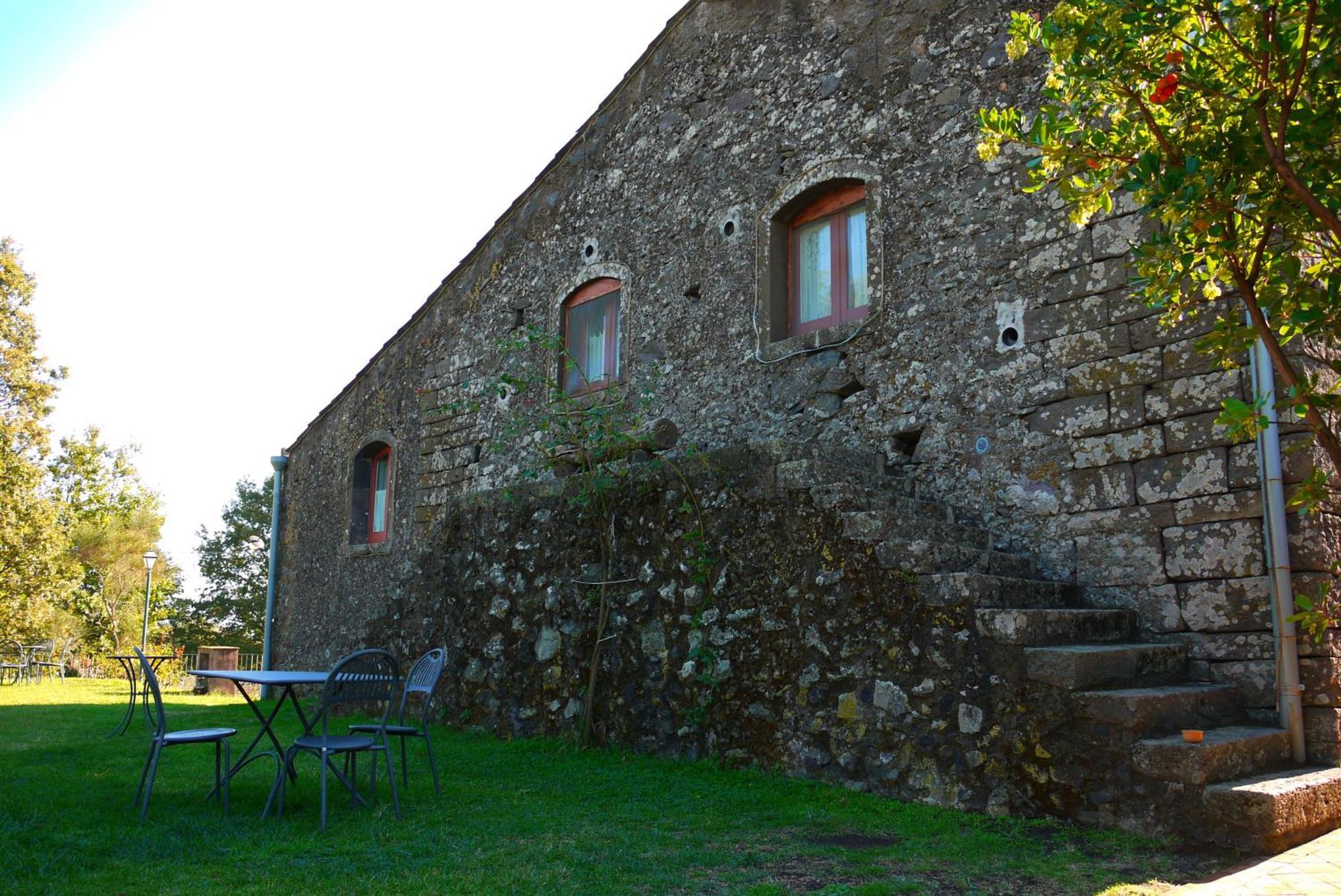 Case Perrotta SantʼAlfio Exterior foto